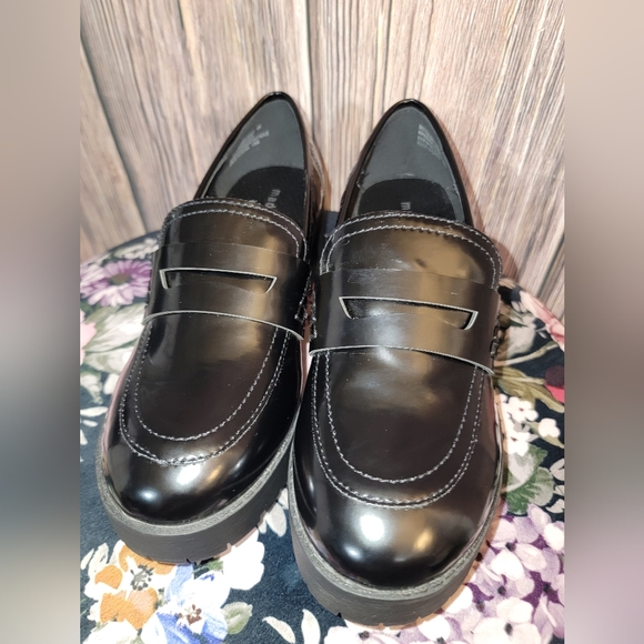 Steve Madden Loafers size 8 - Picture 8 of 9